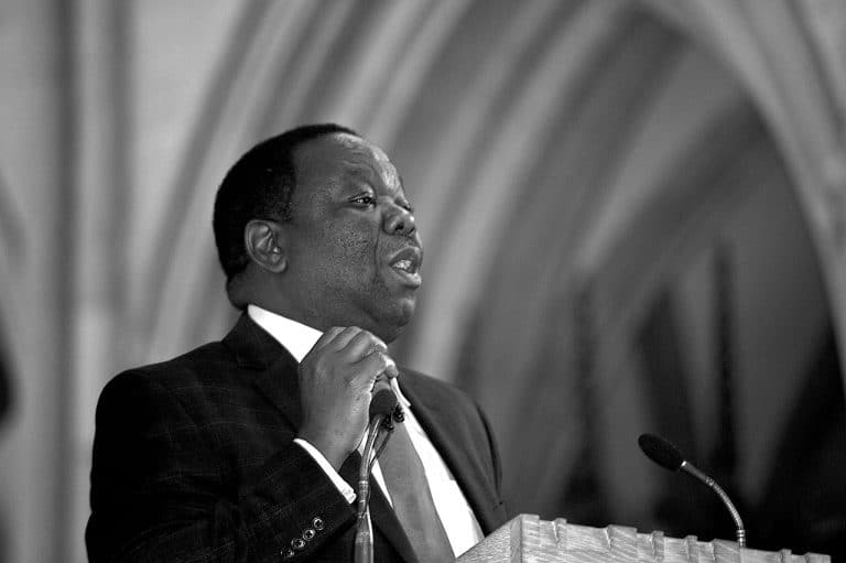 La dépouille de Morgan Tsvangirai accueillie chaleureusement à son arrivée au Zimbabwe
