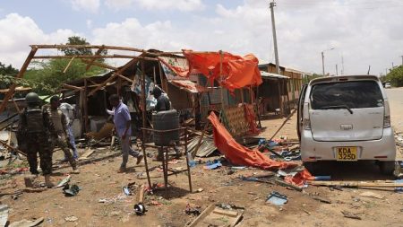 Une explosion meurtrière près d’un commissariat au Kenya : Quatre personnes perdent la vie Une explosion meurtrière près d'un commissariat au Kenya : Quatre personnes perdent la vie