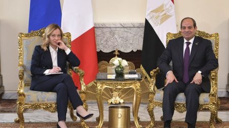 La cheffe du gouvernement italien, Giorgia Meloni, fait l'éloge du rôle de son pays dans l'accord de l'UE avec l'Égypte.