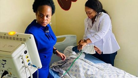 Miracle en Afrique du Sud : la survivante du tragique accident de bus s’apprête à quitter l’hôpital Miracle en Afrique du Sud : la survivante du tragique accident de bus s'apprête à quitter l'hôpital