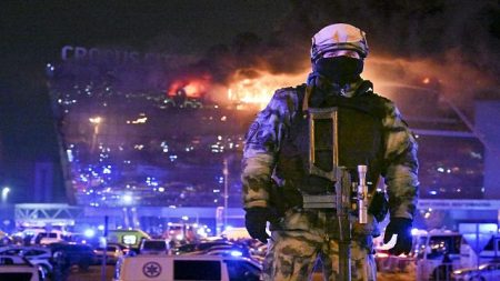 Répression en Russie : nouvelles arrestations suite à l'attaque de Moscou, l'enquête s'élargit