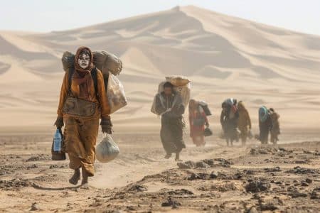 Découvrez la terrible réalité des migrants dans le Sahara : des récits qui brisent le cœur