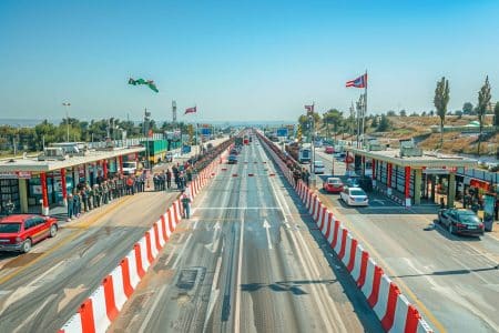 Libye : réouverture du poste frontière avec la Tunisie, un espoir ou un piège ? La réouverture du poste frontière de Ras Jedir : un espoir ou un piège pour les voyageurs ?