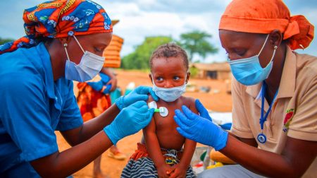 9 millions de vaccins déployés : une course contre la montre pour protéger l’avenir dans la Corne de l’Afrique 9 millions de vaccins pour sauver l'avenir : une épopée sanitaire dans les zones de crise du Corne de l'Afrique