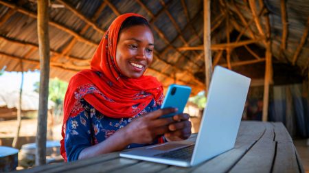 Internet contre l’excision : comment un meilleur accès au web pourrait devenir une arme redoutable contre les mutilations génitales féminines Internet à la rescousse : 230 millions de vies transformées, une chute de 55 % des mutilations féminines en zones rurales grâce au numérique