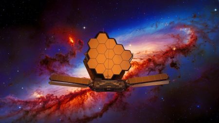 Le cosmos s'effondre : Webb et Hubble démasquent un défaut fondamental dans notre vision de l'univers, un mystère à 130 millions d'années-lumière