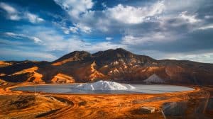 Un trésor de 600 milliards d'euros découvert sous le Tibet : la Chine propulsée au sommet des réserves mondiales de lithium