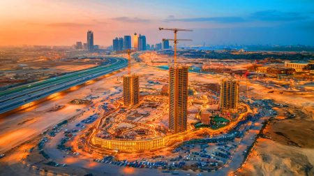 Ce projet pharaonique à Diriyah : 58 milliards d'euros pour transformer un site UNESCO en première destination touristique mondiale
