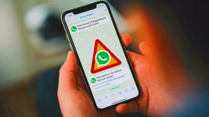 Cette option cachée sur WhatsApp, activée par défaut, ouvre la porte à une arnaque gigantesque qui menace des millions d'utilisateurs
