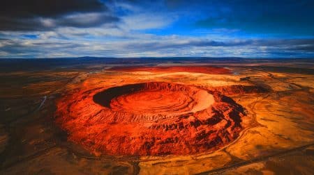 Une montagne de fer sous nos pieds : la stupéfiante découverte de 55 milliards de tonnes redéfinit l'industrie minière mondiale