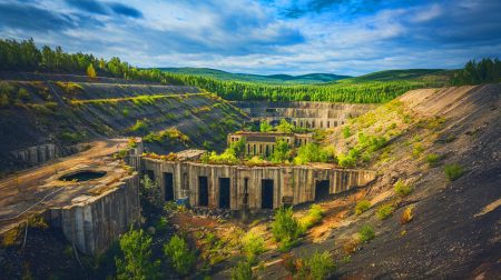 Ce gisement d'uranium abandonné depuis une décennie : une catastrophe économique de plusieurs milliards d'euros qui bouleverse le monde entier