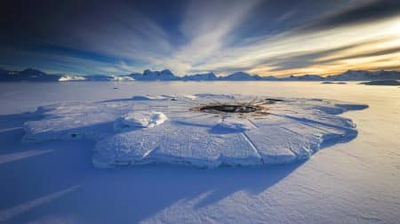 Les satellites de la NASA découvrent cette base secrète américaine sous la glace au Groenland : une opération militaire au grand jour !