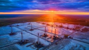 L'humanité bouleversée : un gisement colossal de 500 milliards de barils de pétrole surgit dans un lieu inattendu
