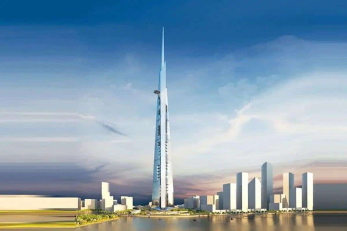 La tour de Jeddah dépassera trois fois la hauteur de la tour Eiffel avec ses 1000 mètres.